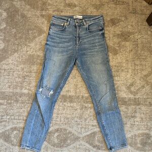 Zara Women's Light Blue Skinny Jeans